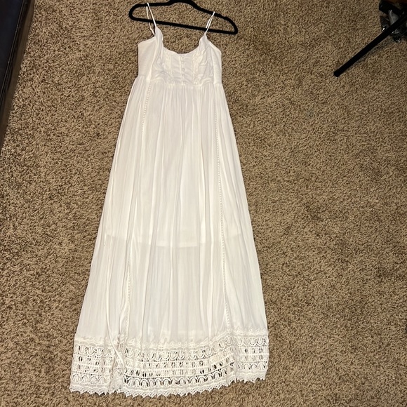 Motherhood maternity white boho maternity dress. Never worn. Medium - Picture 1 of 10